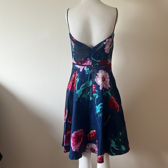 Banana Republic Floral Dress Size 4 - Picture 8 of 16